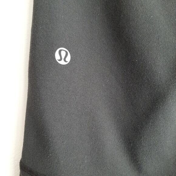 LULULEMON Relaxed Fit Wide Leg Cropped Capri Leggings Black Sz 4 Flawed - Picture 9 of 10